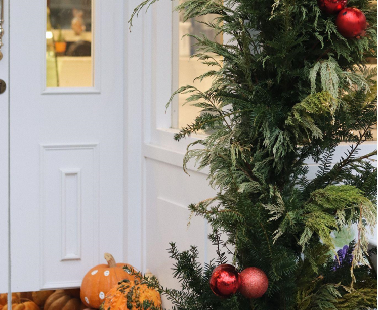 Spruce Up Your Holidays with Artificial Christmas Trees - A Delightful Choice